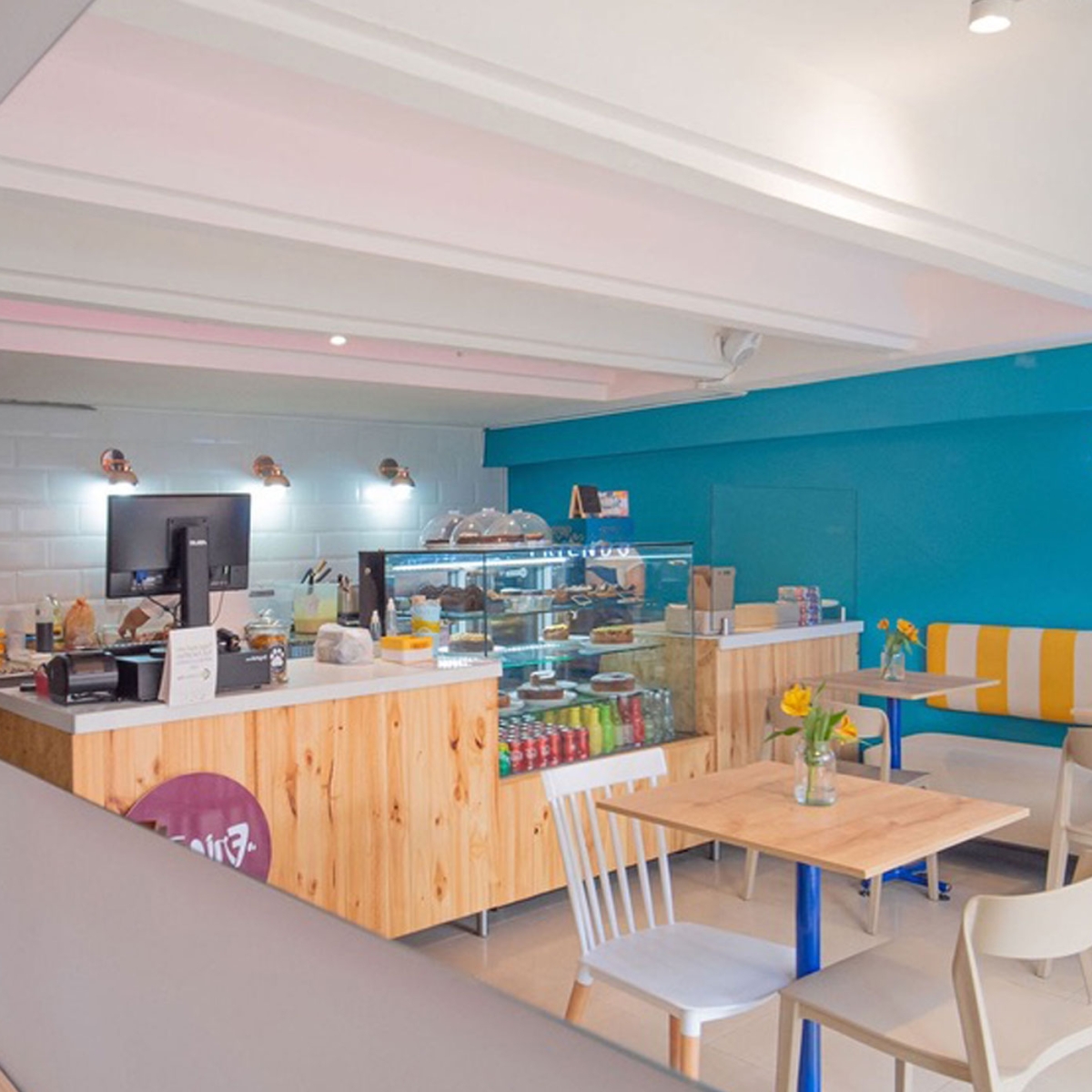 Friends Pastelería - Ventidos Studio