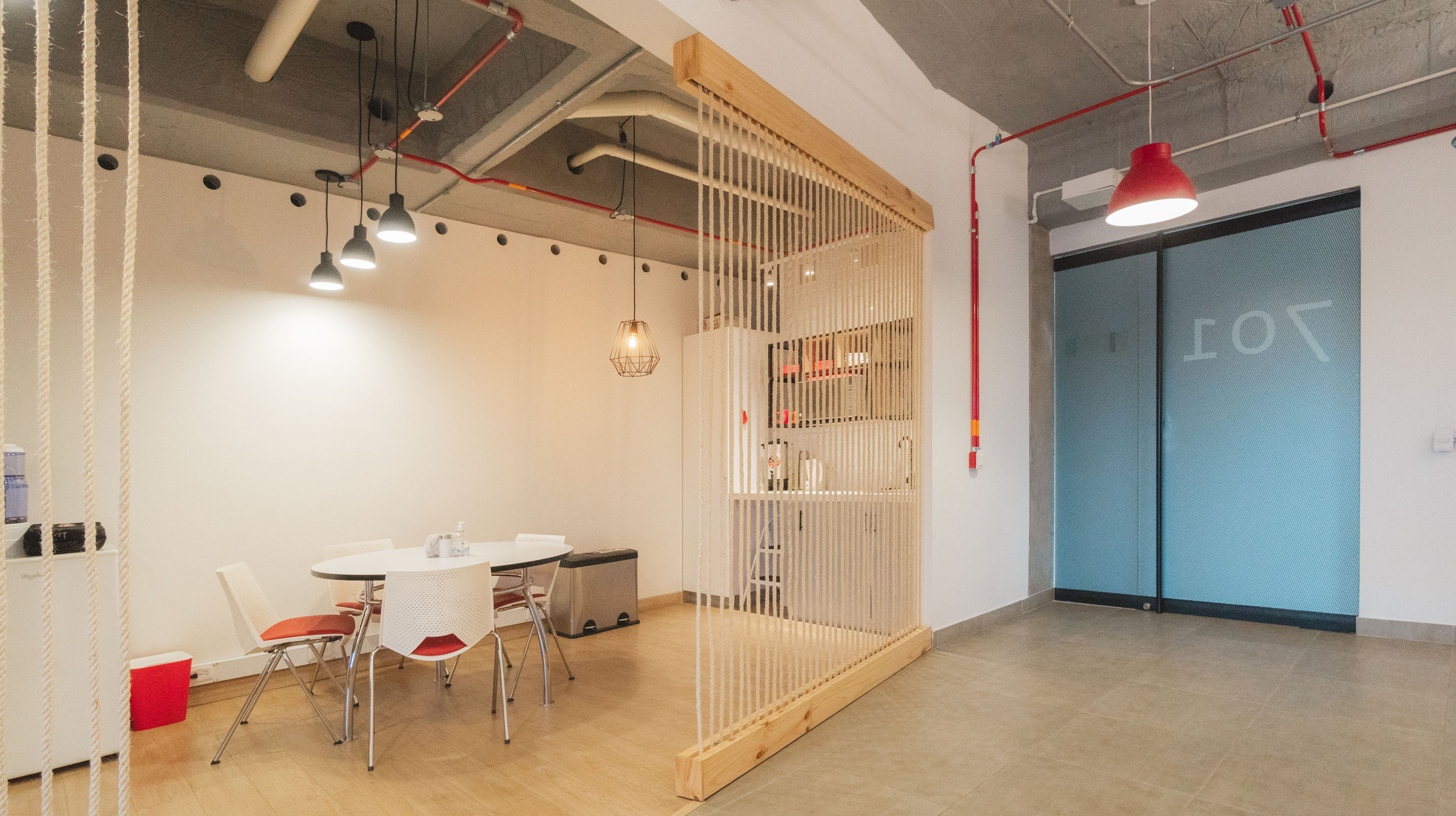 Oficinas Idéalo Pez - Ventidos Studio