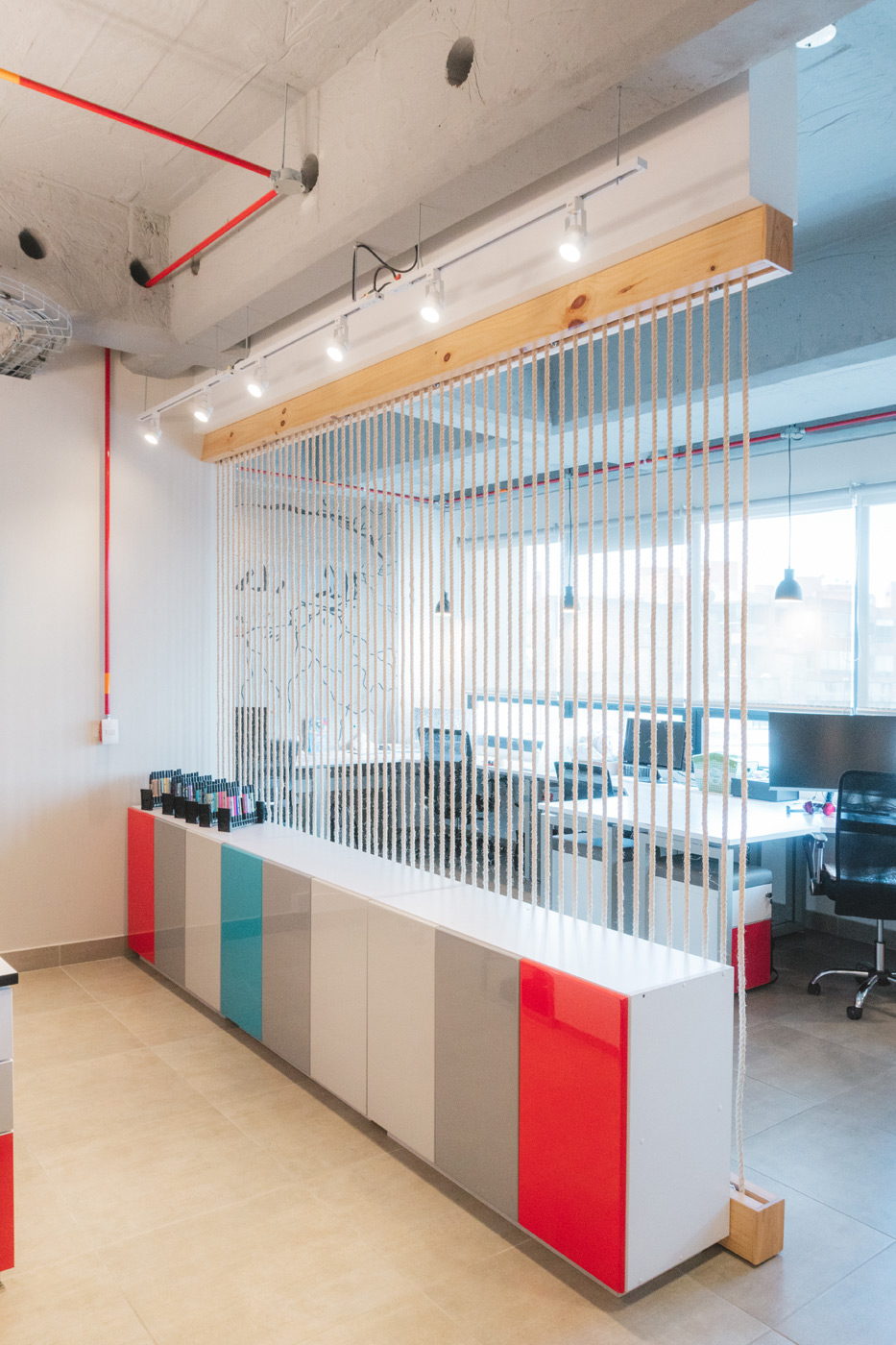 Oficinas Idéalo Pez - Ventidos Studio